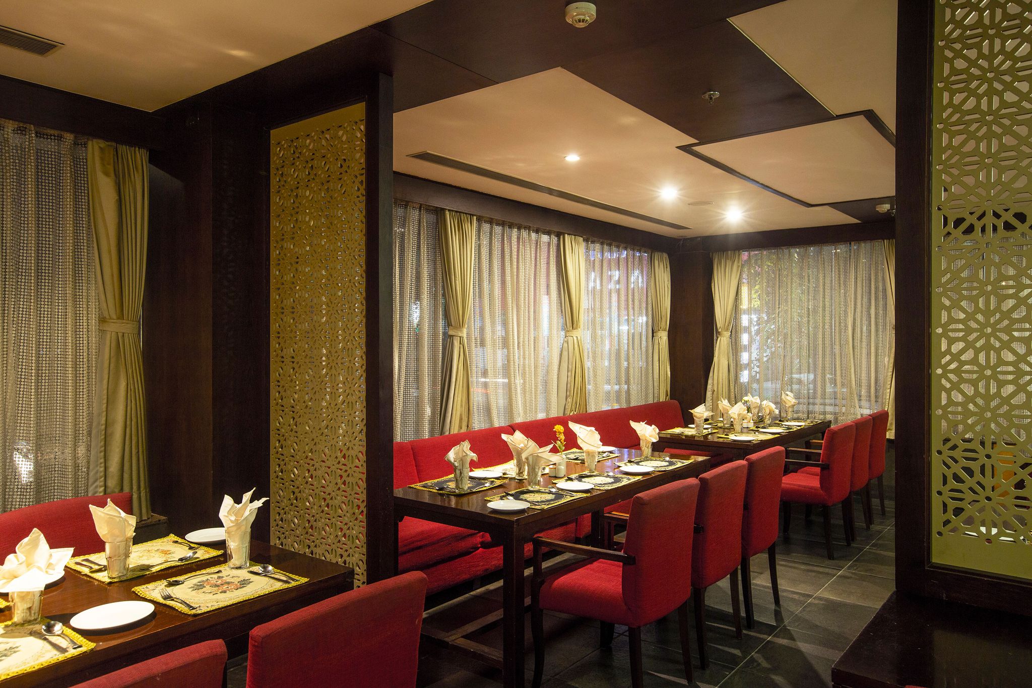 Food & Dining