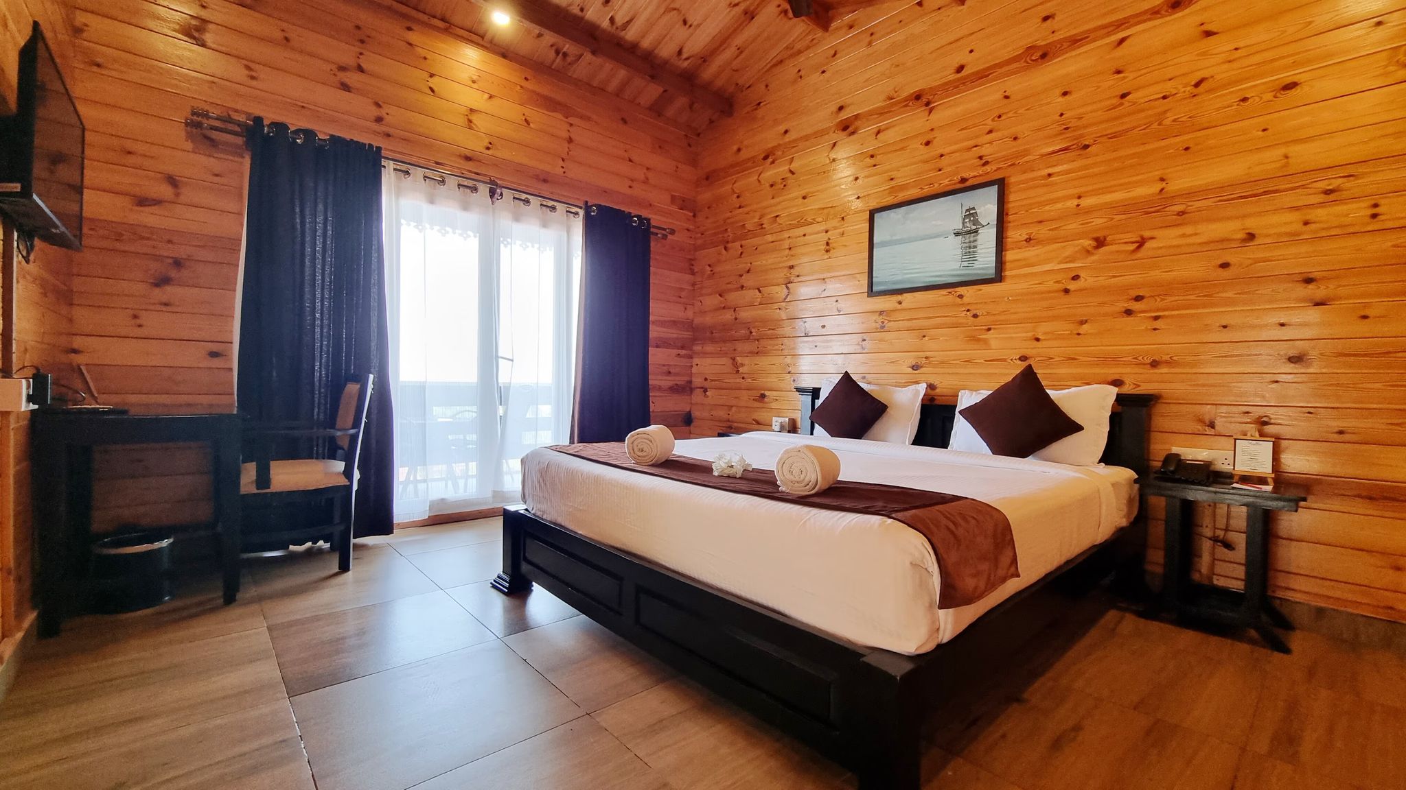 REGALIA EXECUTIVE ROOM TWIN BED