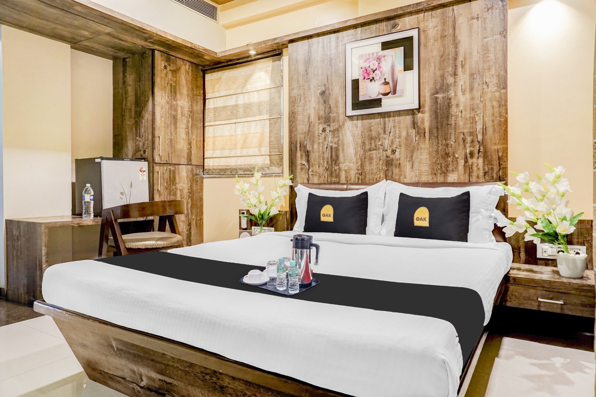 Super Townhouse OAK Regal Inn Near Sant Tukaram Nagar Metro Station Deluxe Room 7