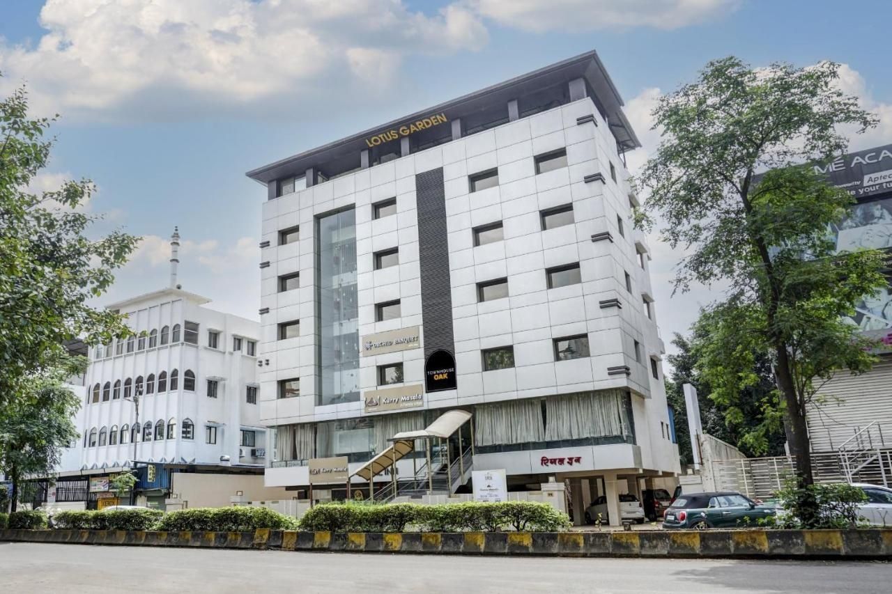 undefined Super Townhouse OAK Regal Inn Near Sant Tukaram Nagar Metro Station 6