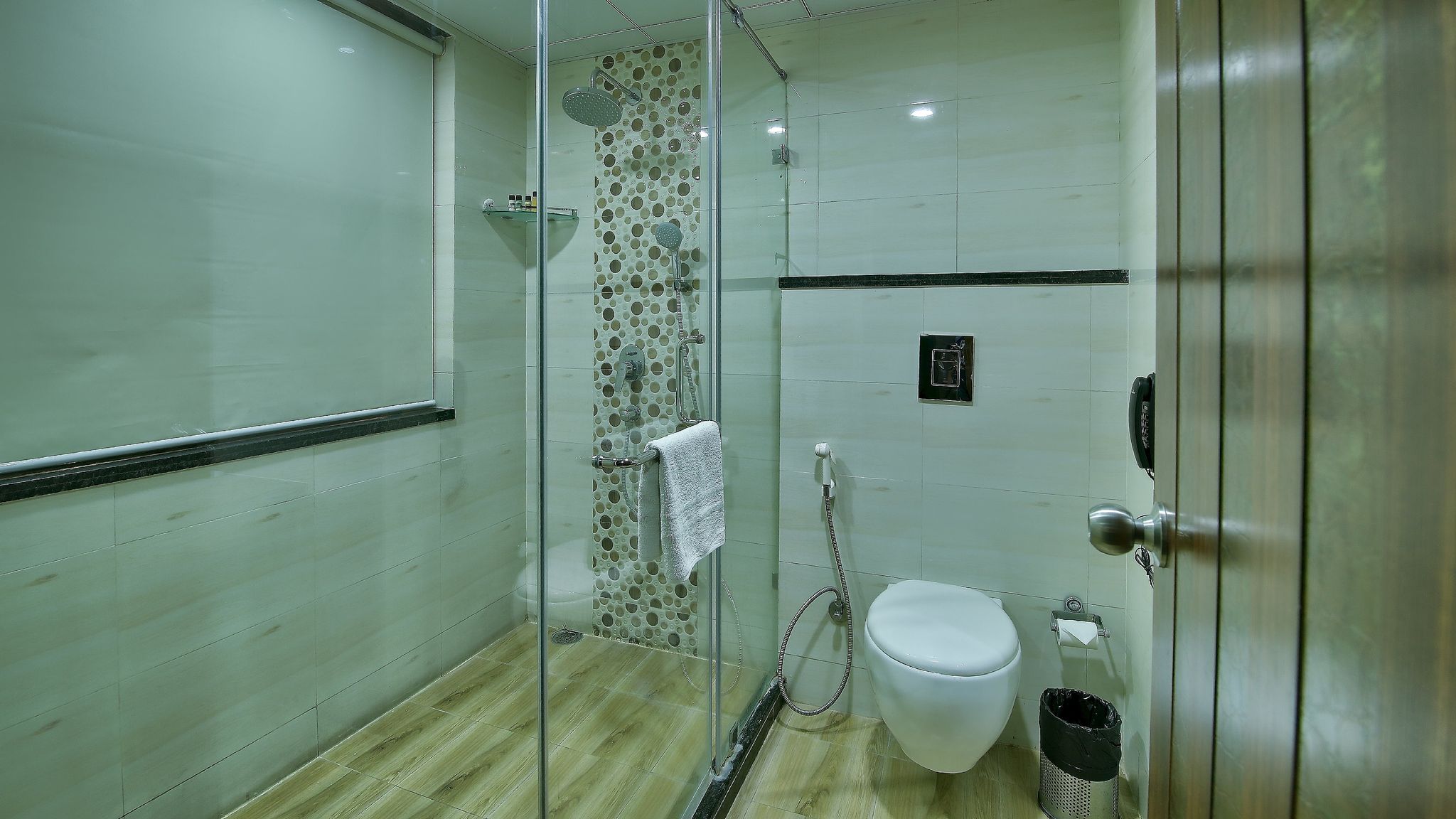 Polo Inn & Suites Deluxe Large OR Twin Bed 5