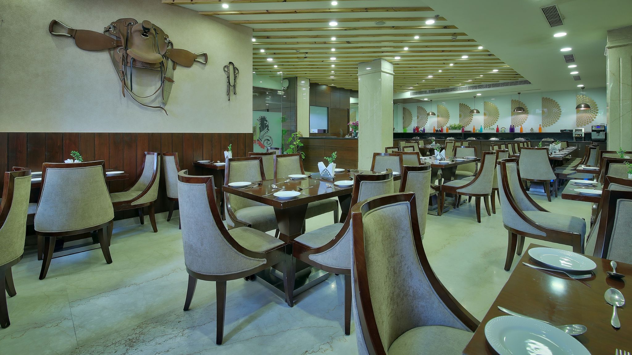 undefined Polo Inn & Suites 4
