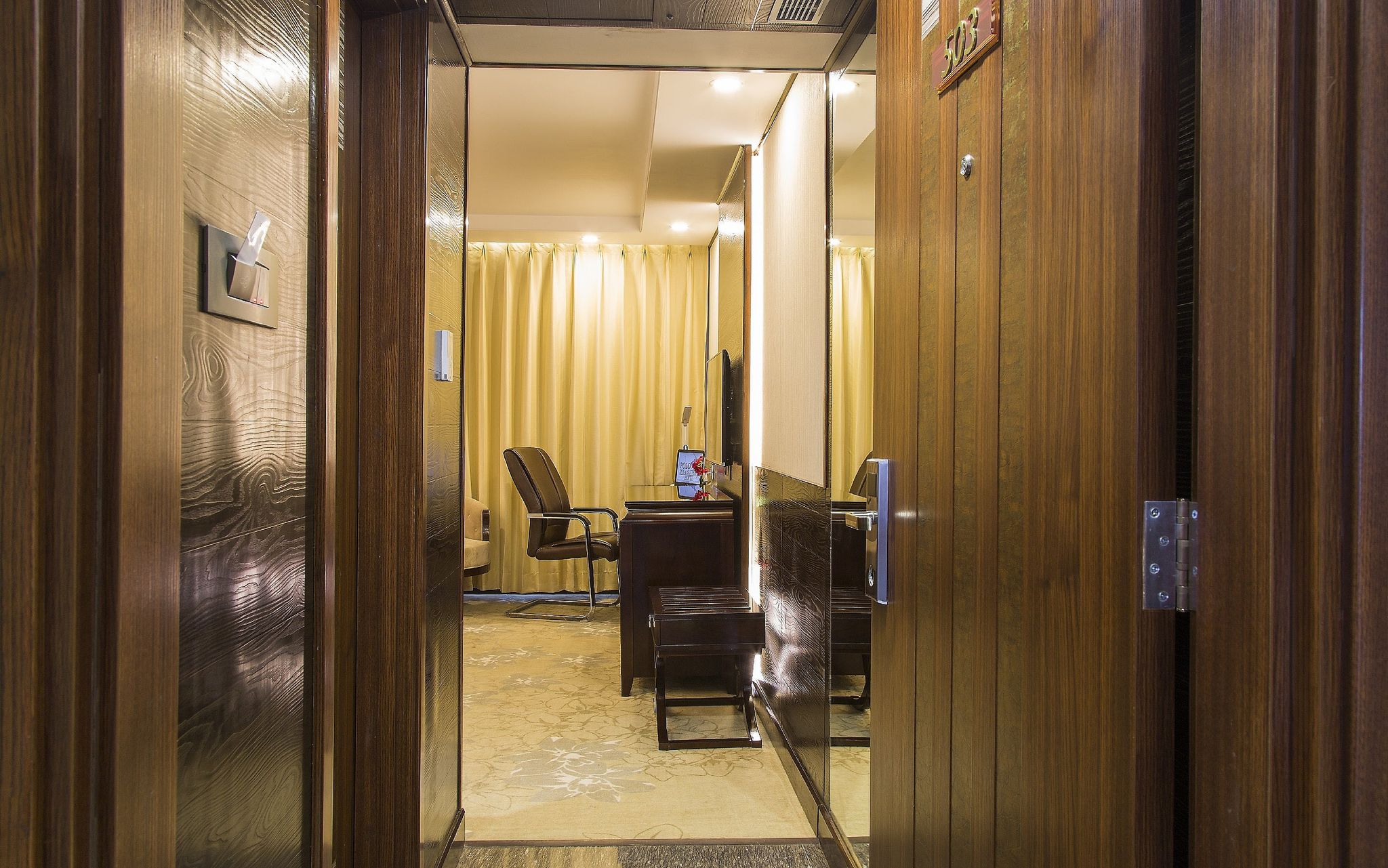 undefined Polo Inn & Suites 10