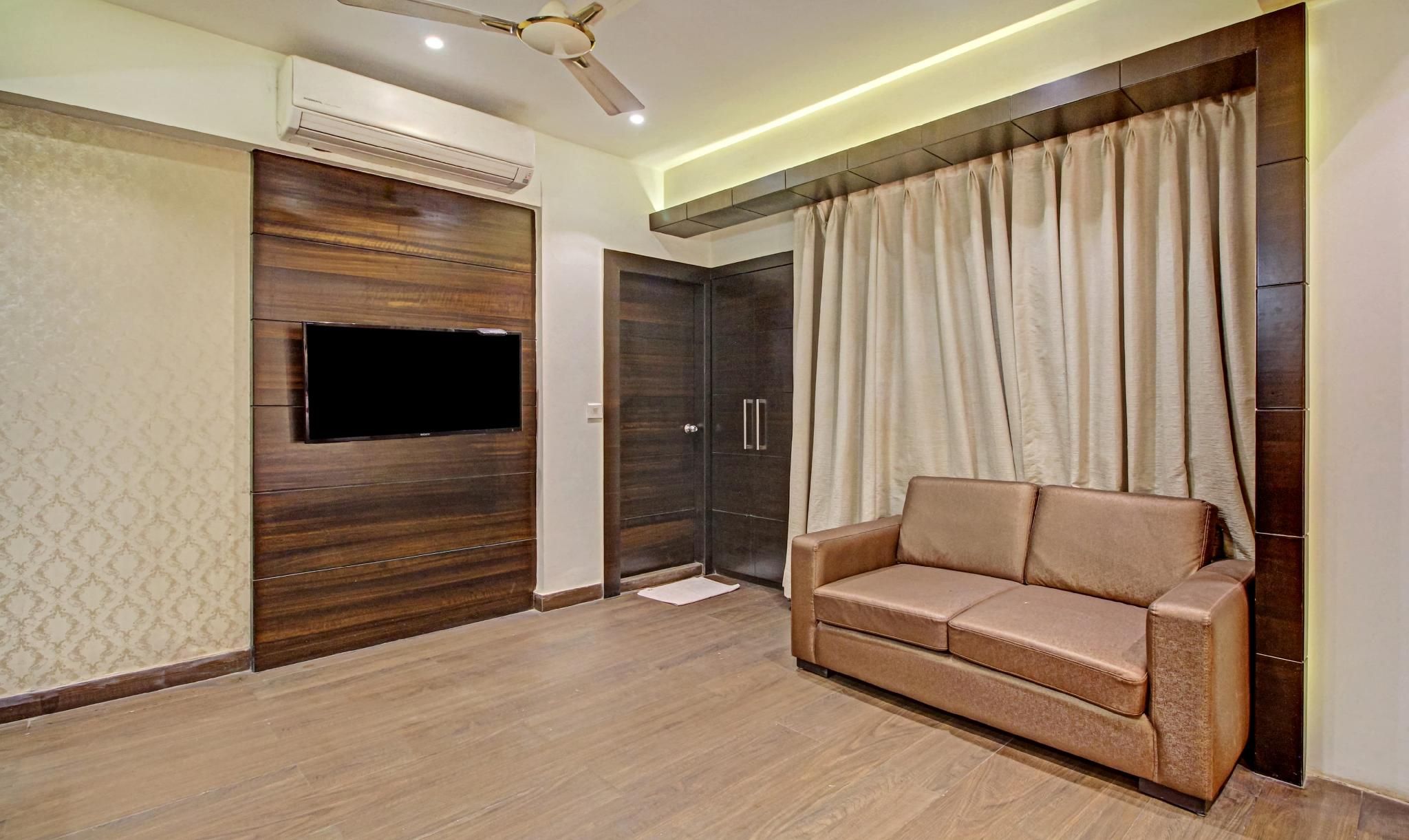 Double Room with Private Bath
