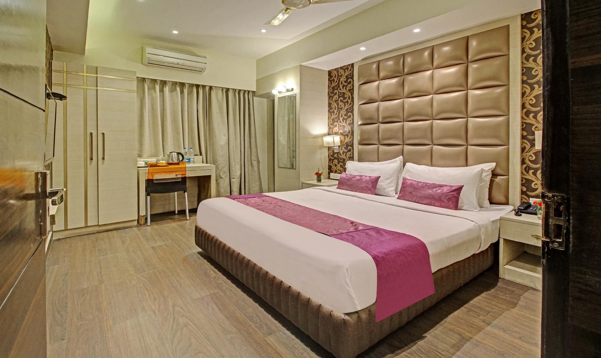 Double Room with Private Bath