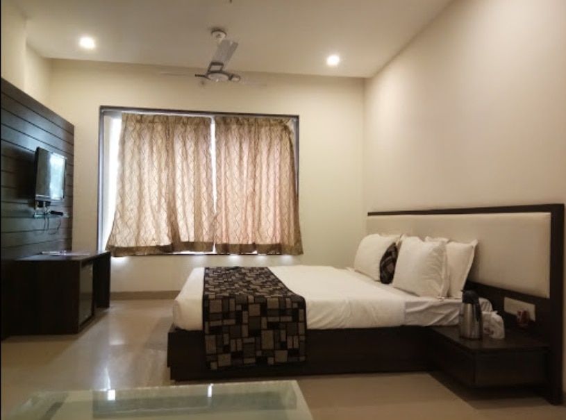 MPT Ujjaini AC Room 18