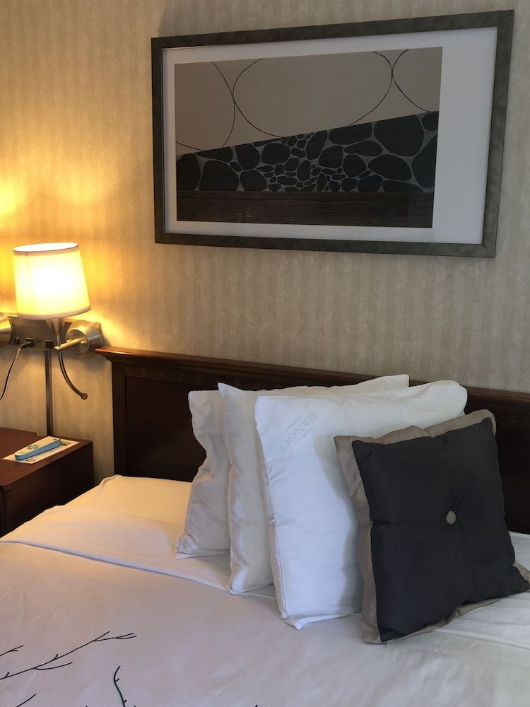 Black Mountain Inn Standard Room, 2 Double Beds