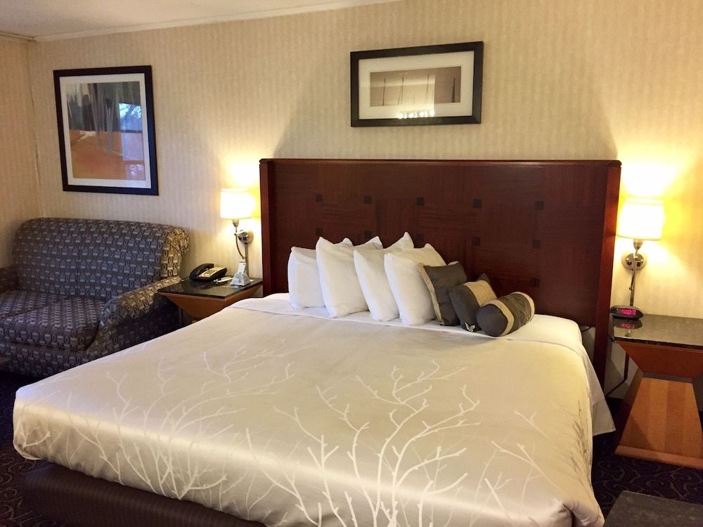 Black Mountain Inn Room 4