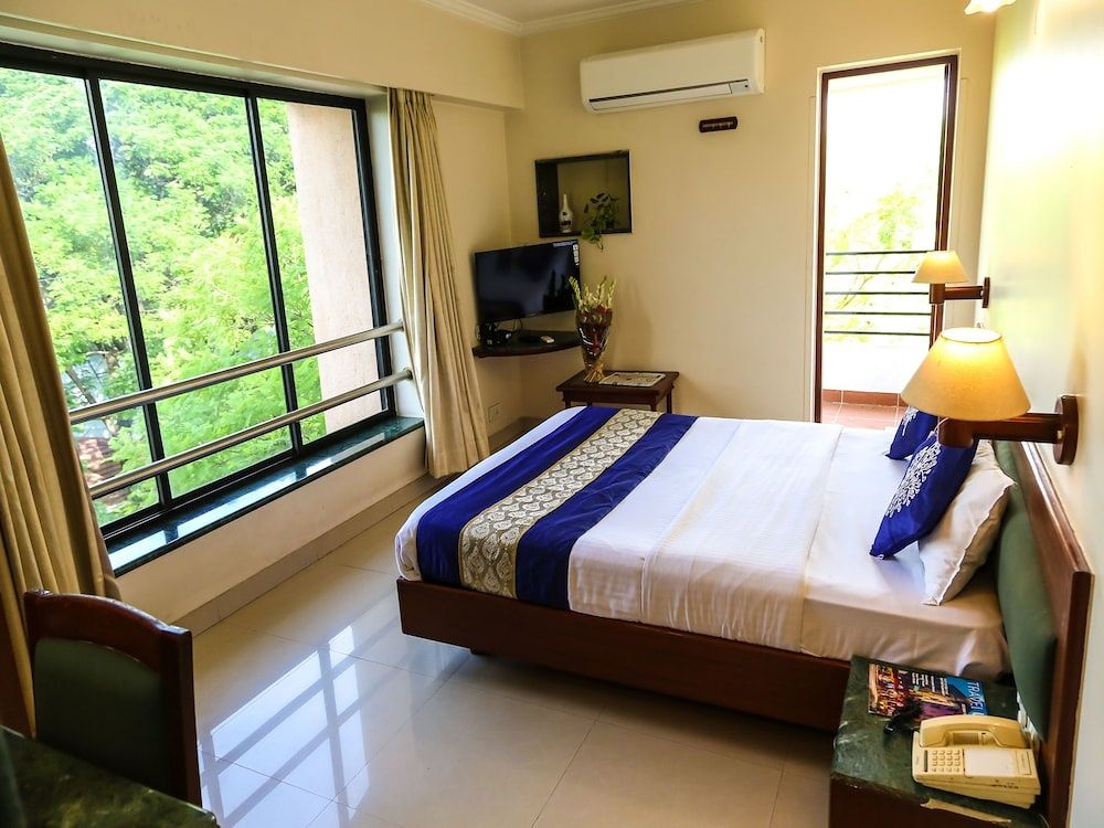 Hotel Lotus Deluxe AC Room