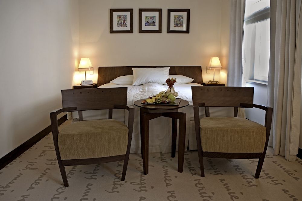 Mamaison Le Regina Boutique Hotel Classic Room, 1 King Bed 2