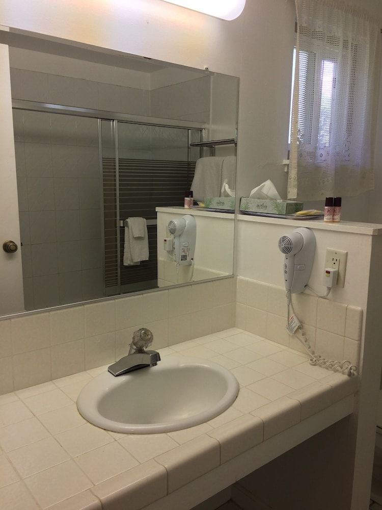 Oak Motel Palo Alto Standard Room, 2 Queen Beds 5