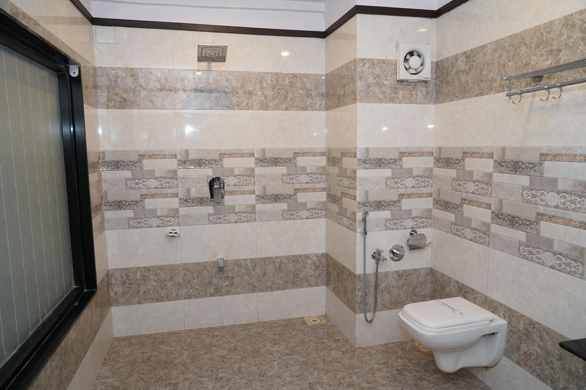 Marshall The Grand Hotel Super Deluxe King Bed Room 11