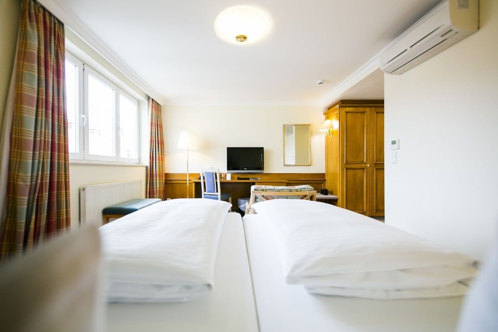 undefined Hotel Sailer 5