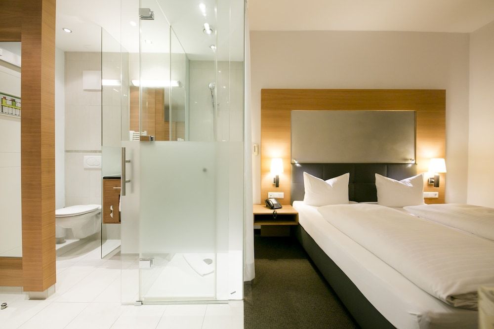Eco Business Room, 1 Double Bed (2 Mattresses), Glass Wall Bathroom