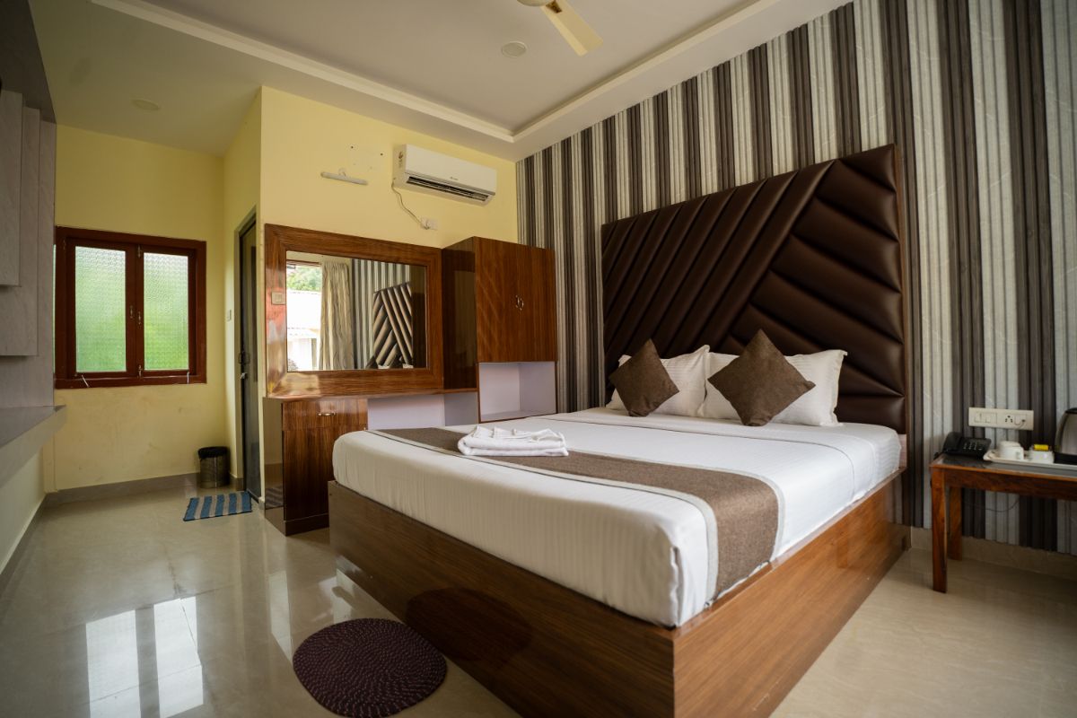 Neha Palace Neil Cottage 6