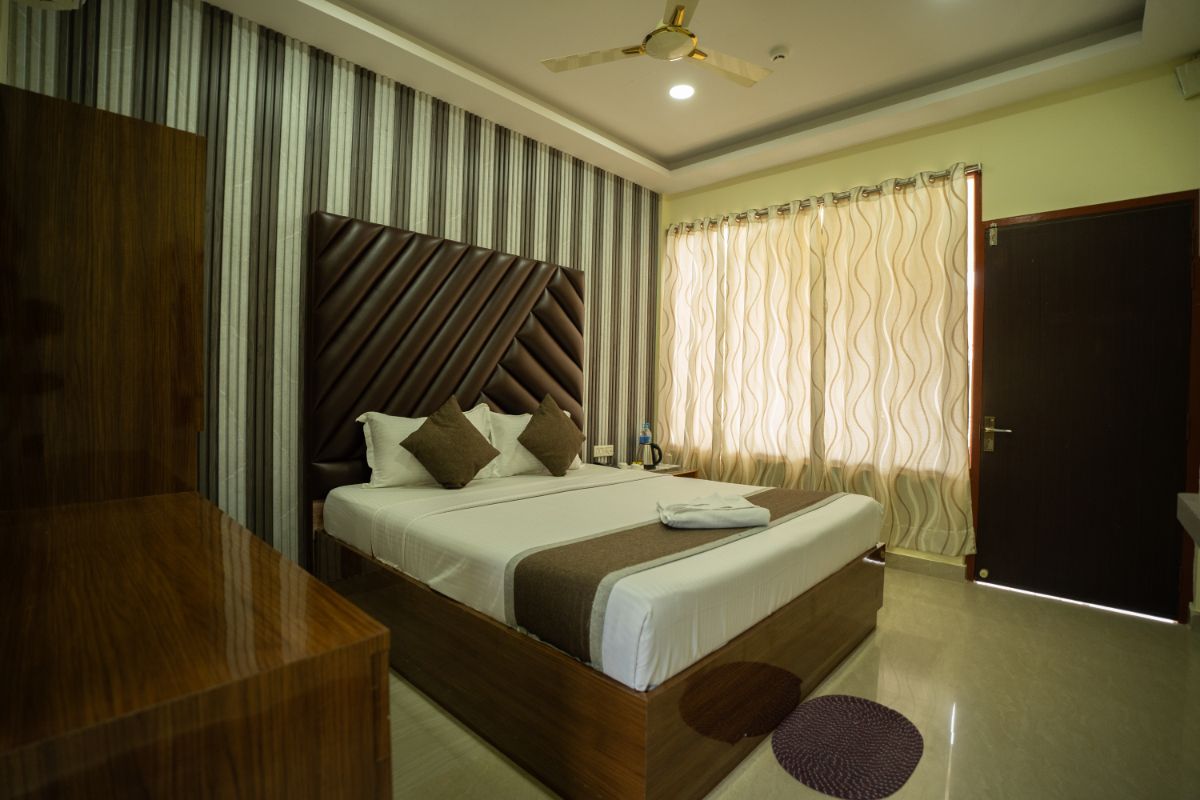 Neha Palace Neil Cottage 3