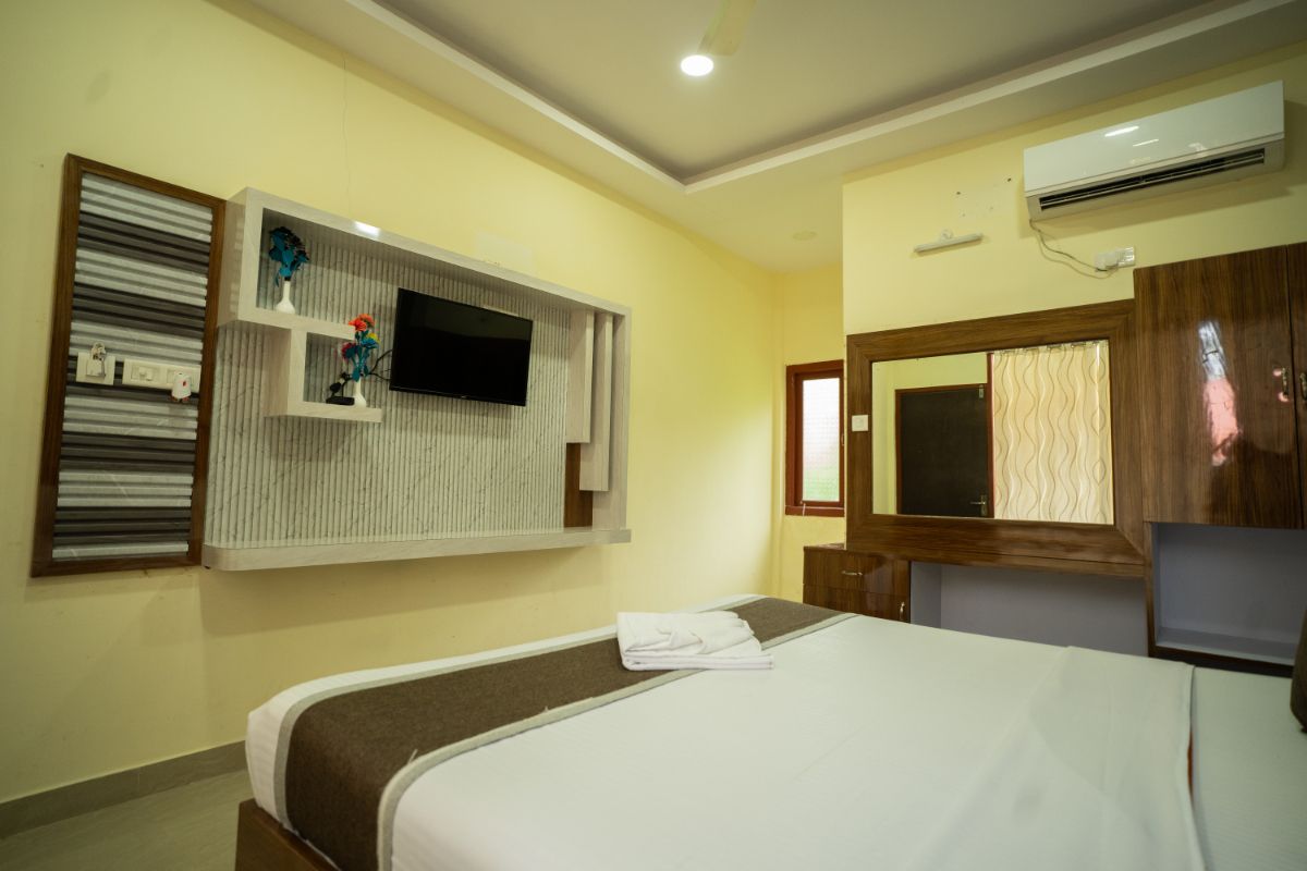 Neha Palace Neil Cottage 8