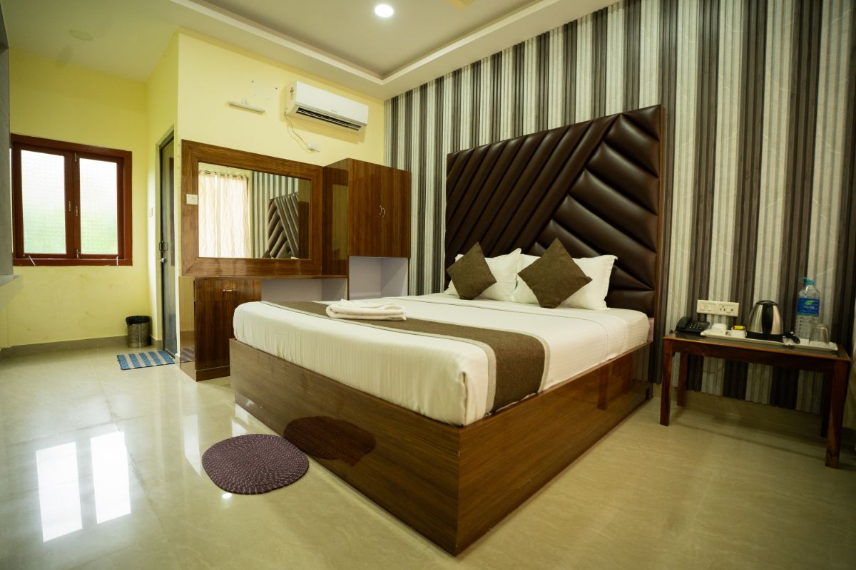 Neha Palace Neil Cottage 7