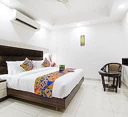 Green Lotus Residency Dwarka Deluxe Double Room 13