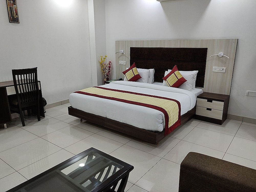Green Lotus Residency Dwarka Executive Room