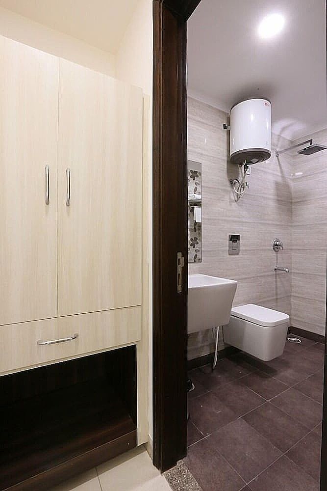 Bathroom amenities