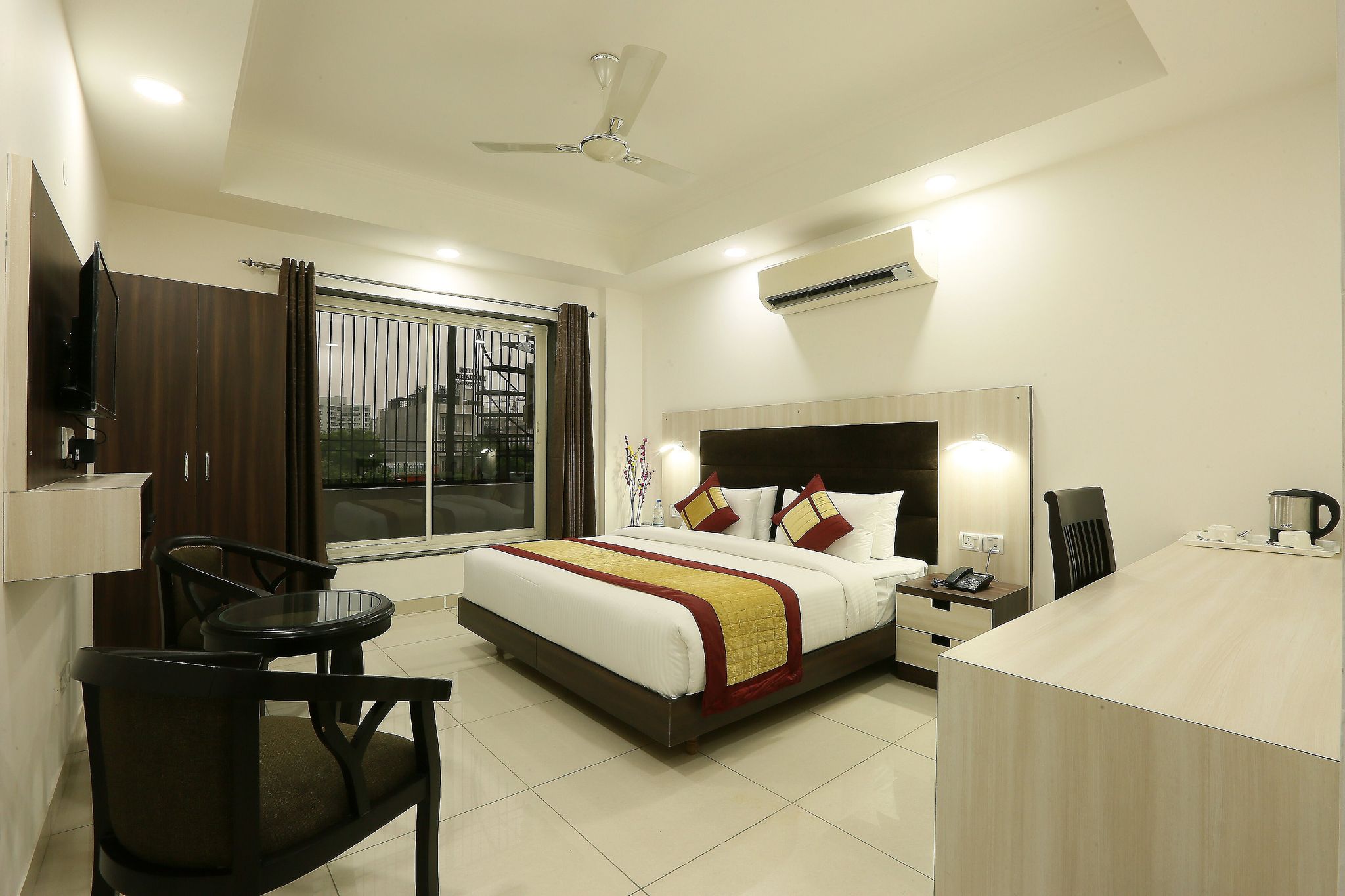 Green Lotus Residency Dwarka Executive Room 14
