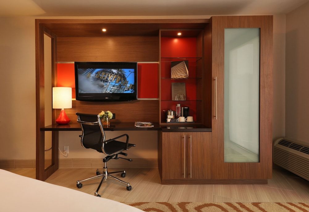 undefined Hotel Angeleno 9