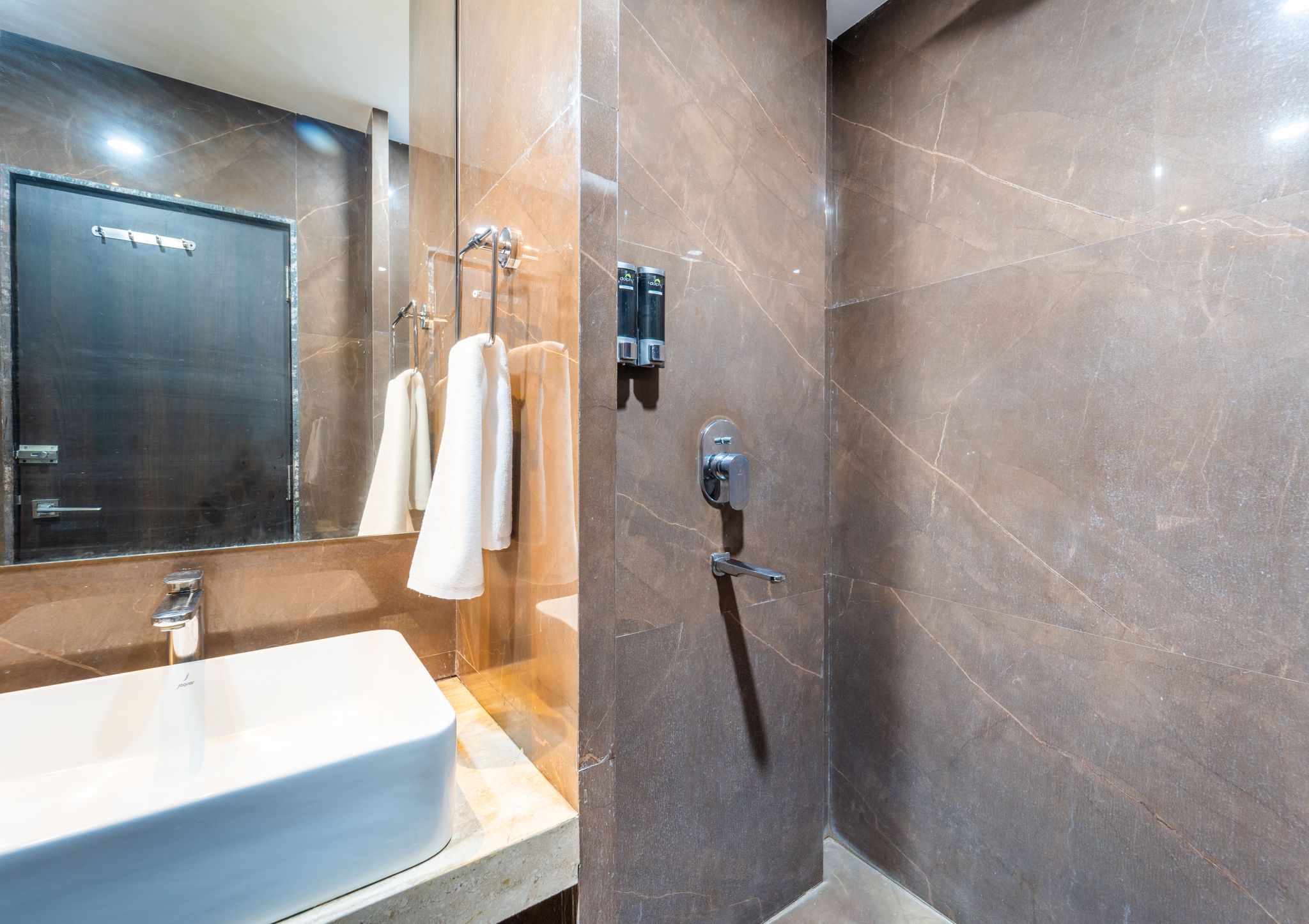 Enrise by Sayaji Harda Suite Room 13