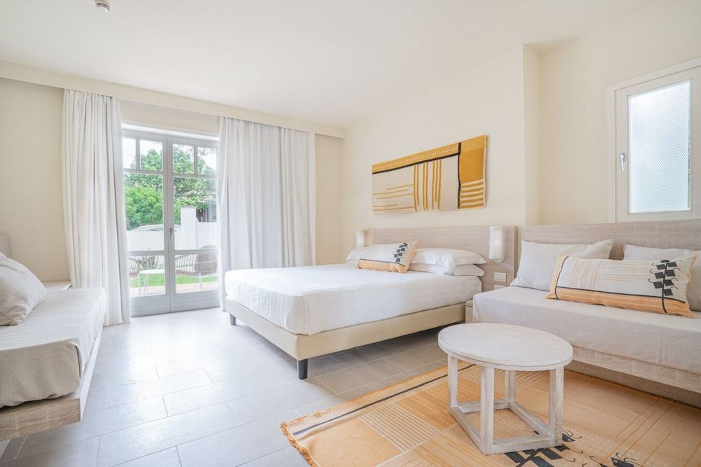 Junior Suite, 1 Bedroom, Non Smoking, Balcony