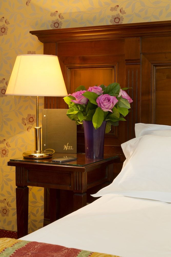 undefined Hotel Niel 6