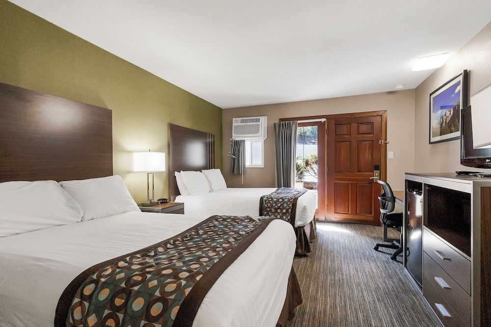 Standard Room, 2 Double Beds, Non Smoking