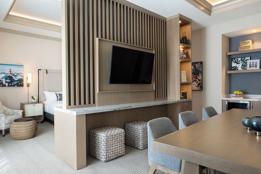Luxury Suite, 1 King Bed