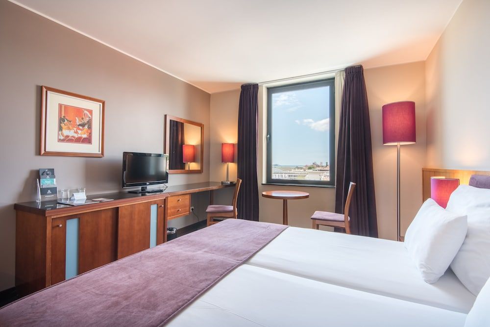 undefined Vila Gale Opera Hotel 4