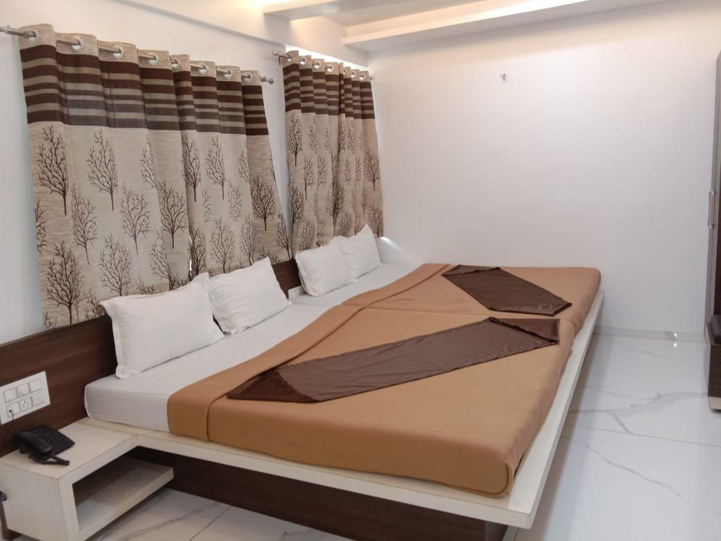 Executive Four Bed AC Room