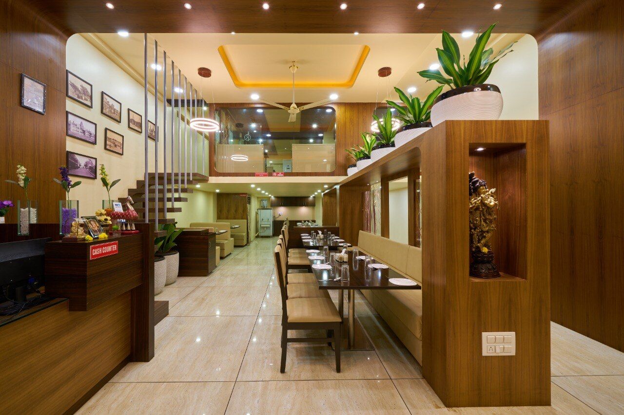 Food & Dining