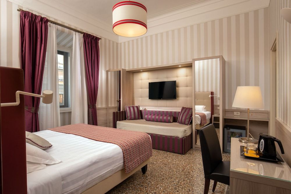Deluxe Double or Twin Room