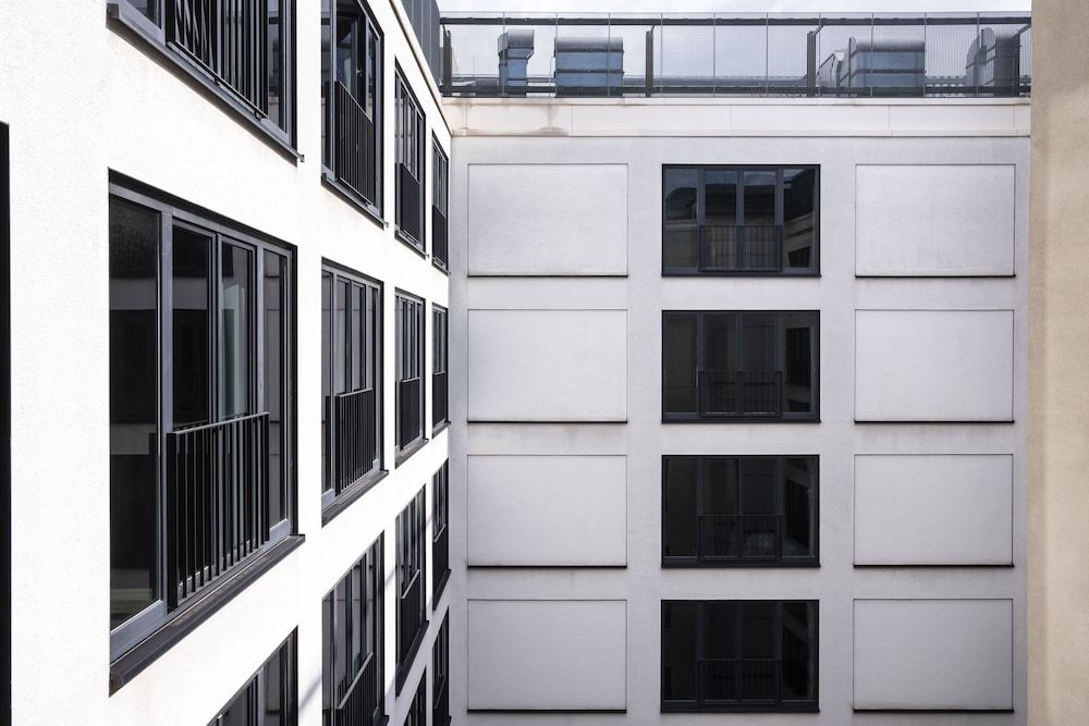 undefined Numa Berlin Arc 6