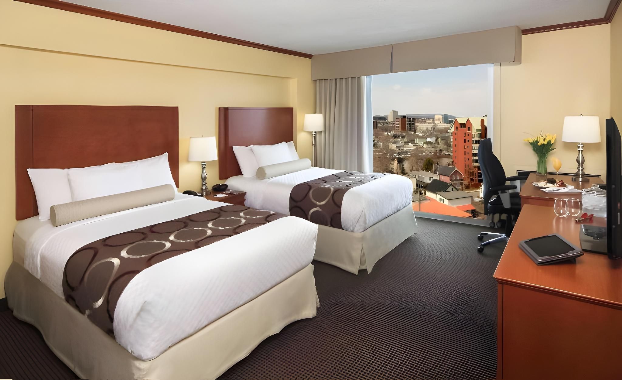 2 double beds, nonsmoking