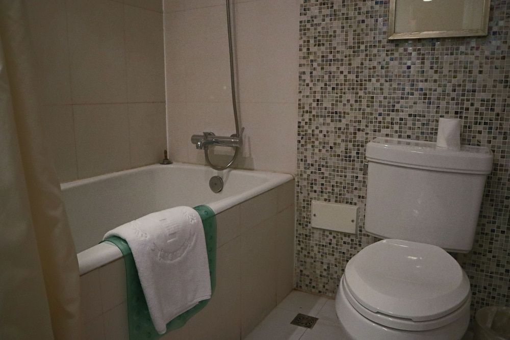 undefined Everbright Convention & Exhibition Centre Hotel 10