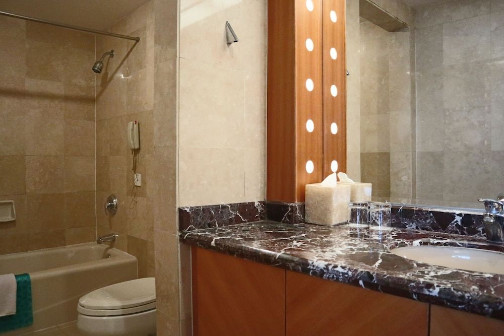 undefined Everbright Convention & Exhibition Centre Hotel 7