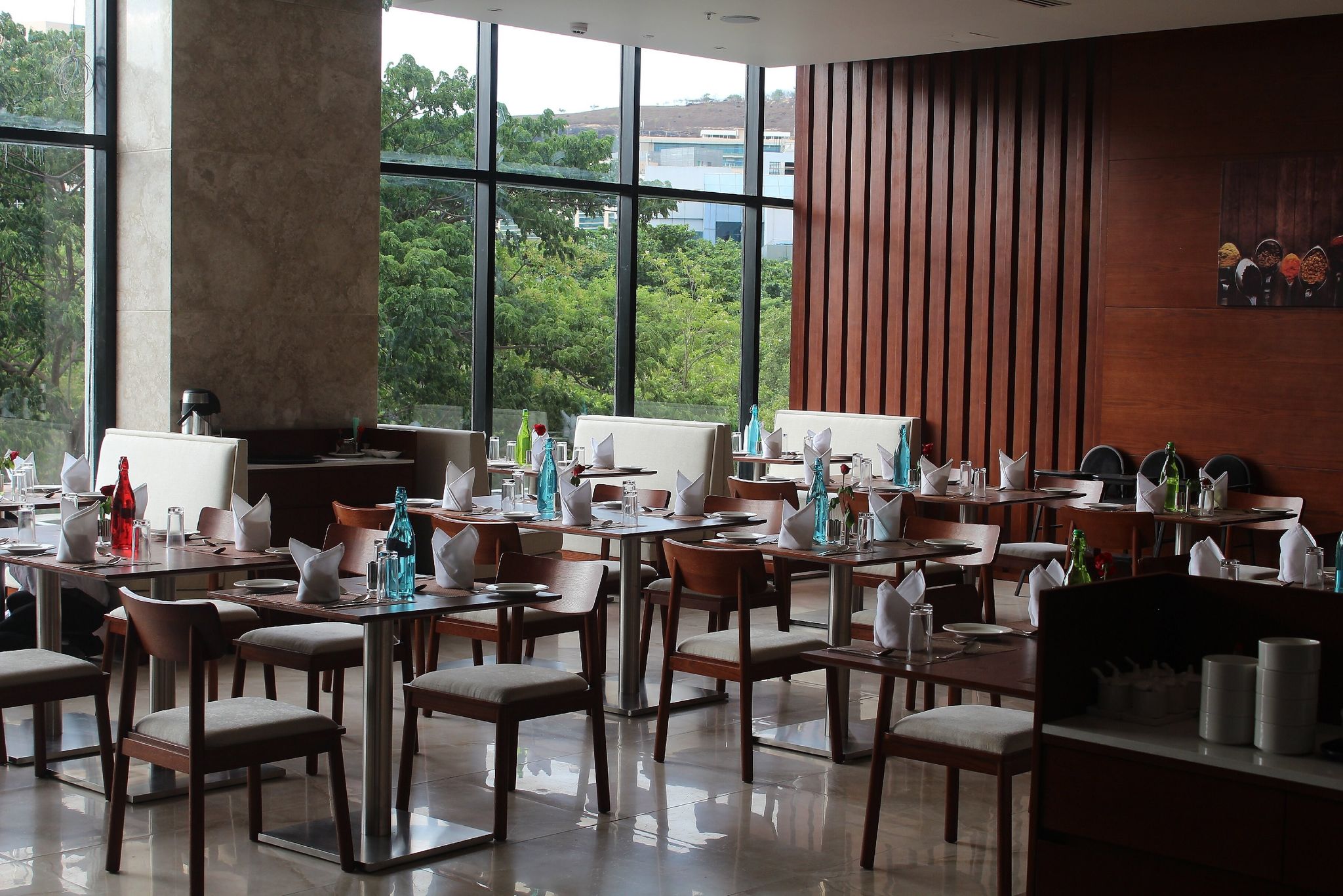 Food & Dining