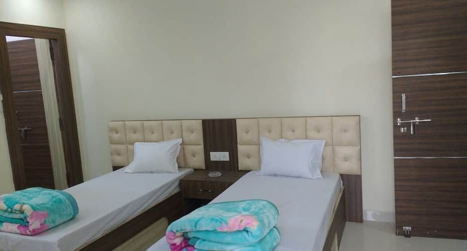 Aaditya Guest House Deluxe Non AC