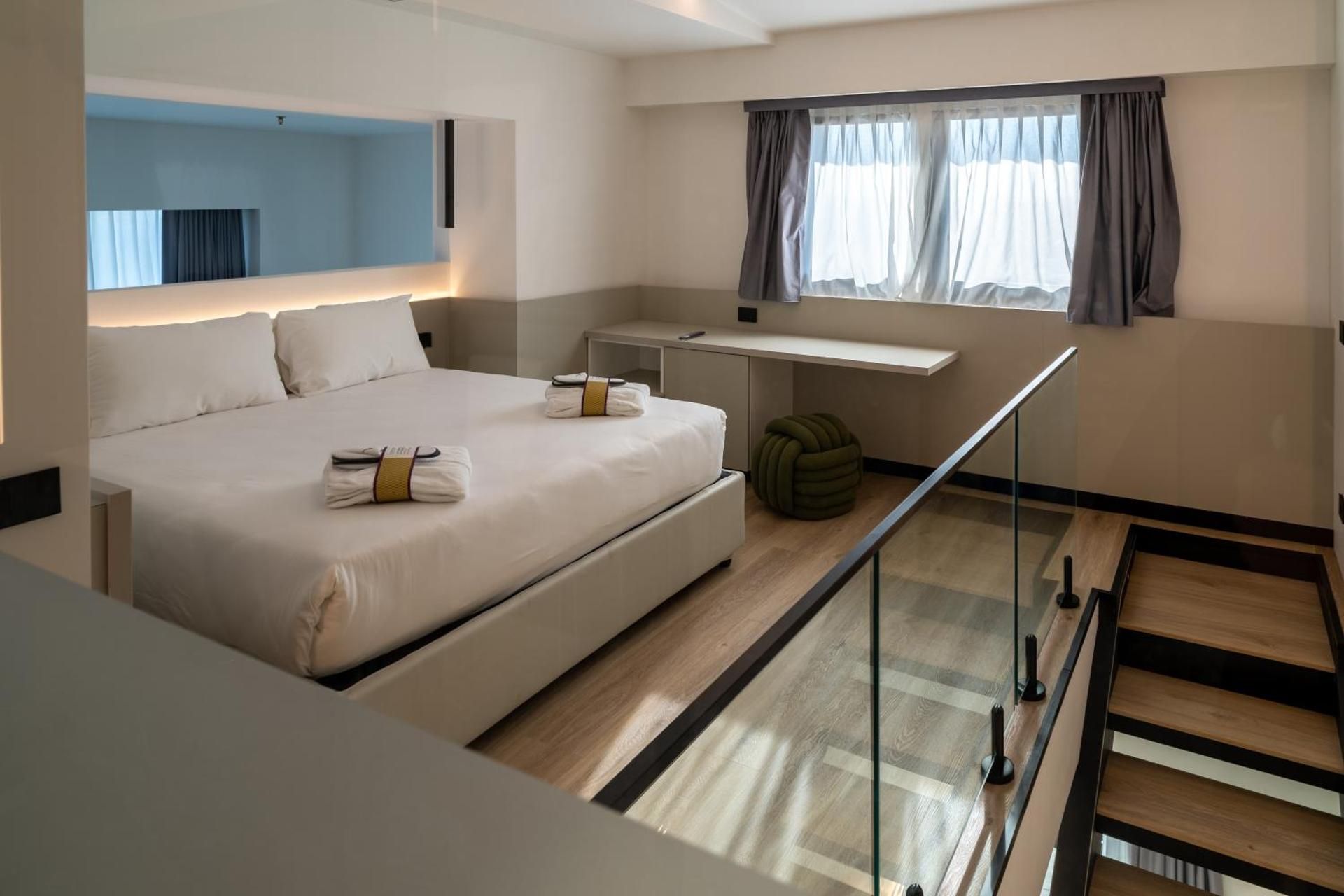 Executive Suite with Double Bed and Sofa Bed