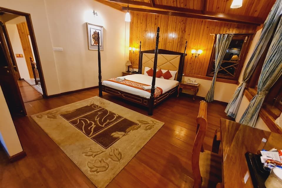 Pine Suite (Executive) with Work Desk