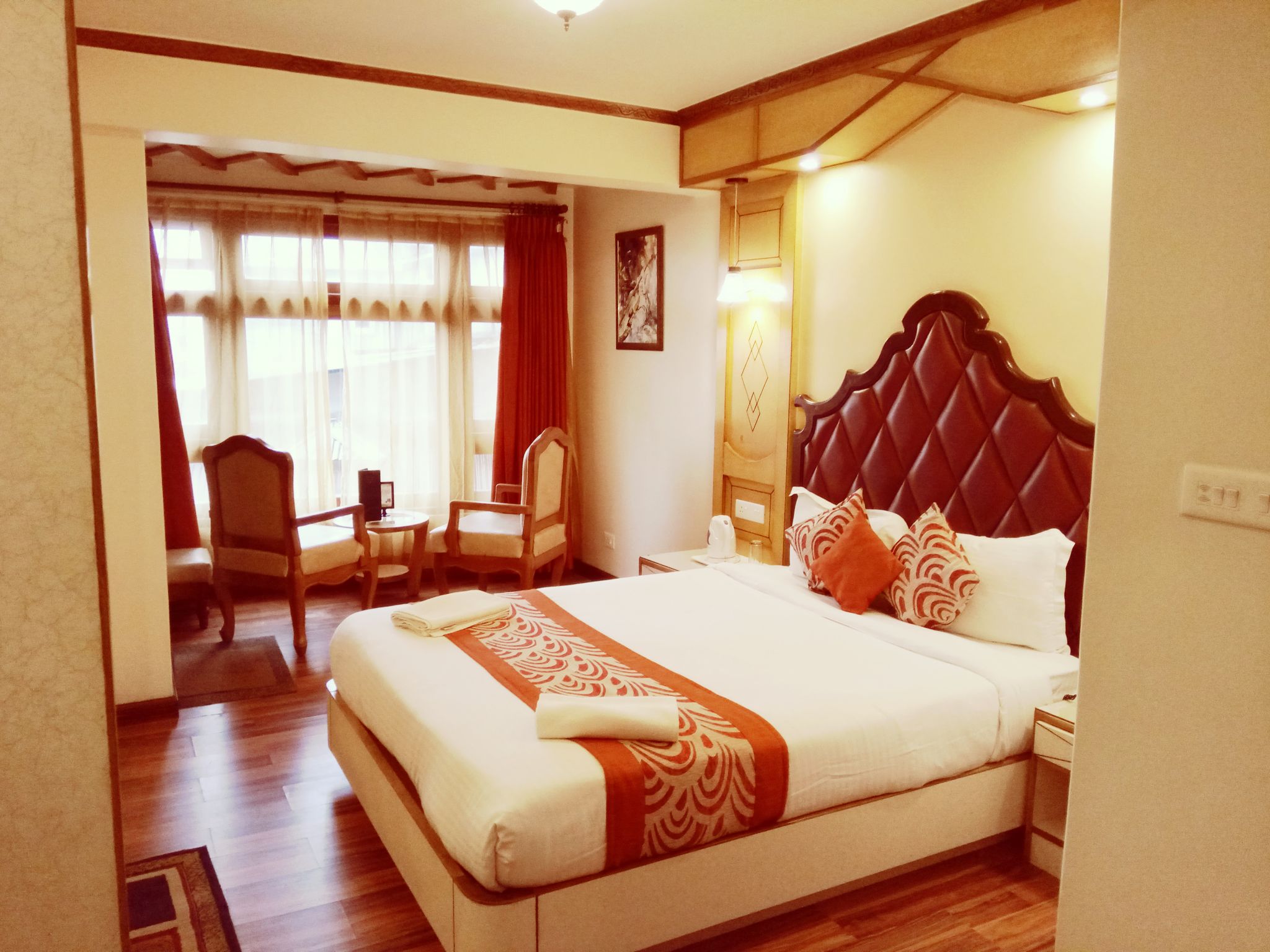 Omega Residency, Boutique Hotel Maple Deluxe Room with Work Desk (Only for Double) 4