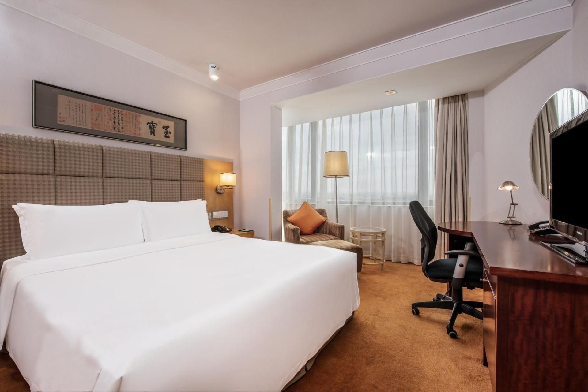 1 King Suite Executive Benefits