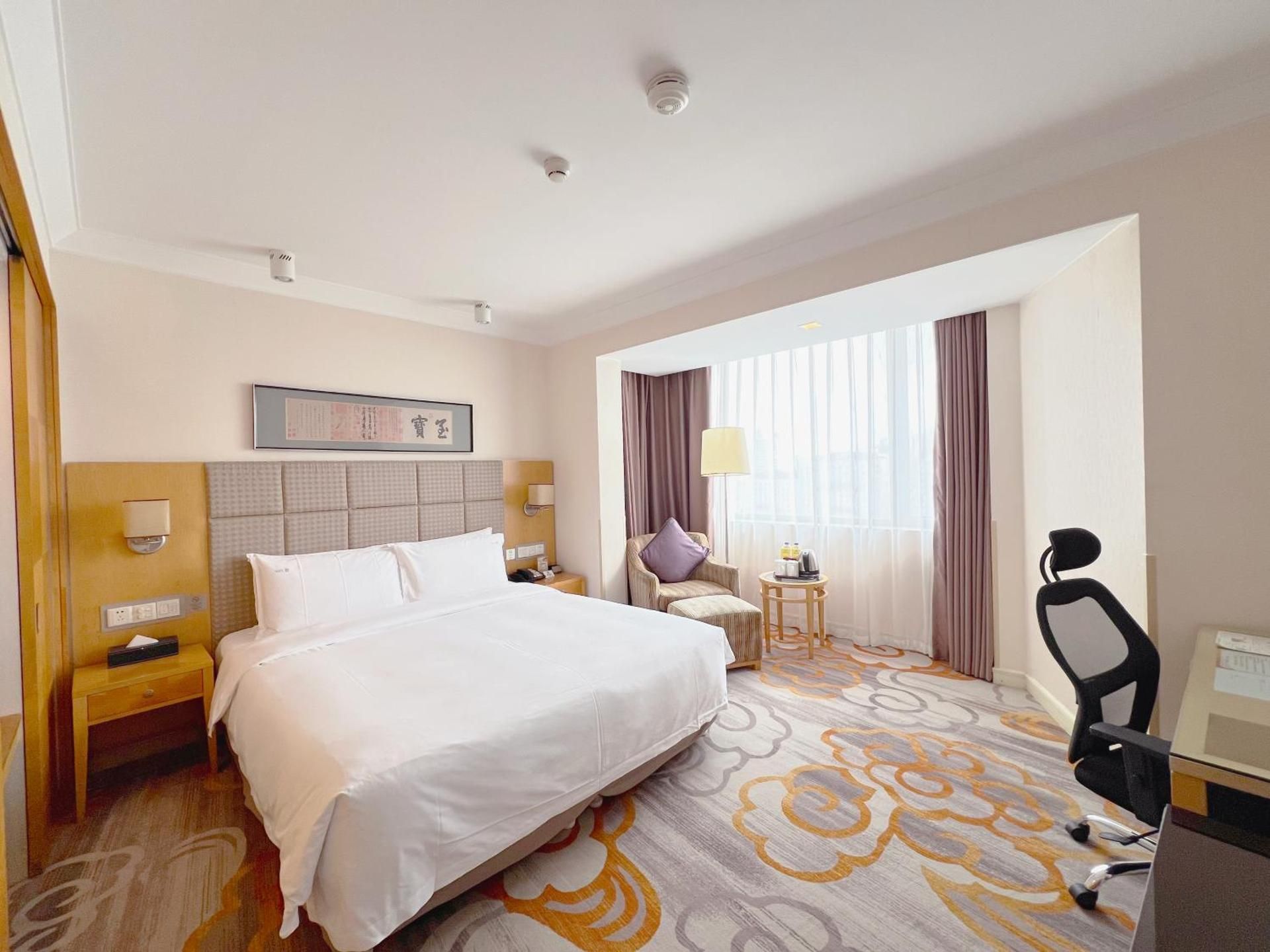 1 King Suite Executive Benefits
