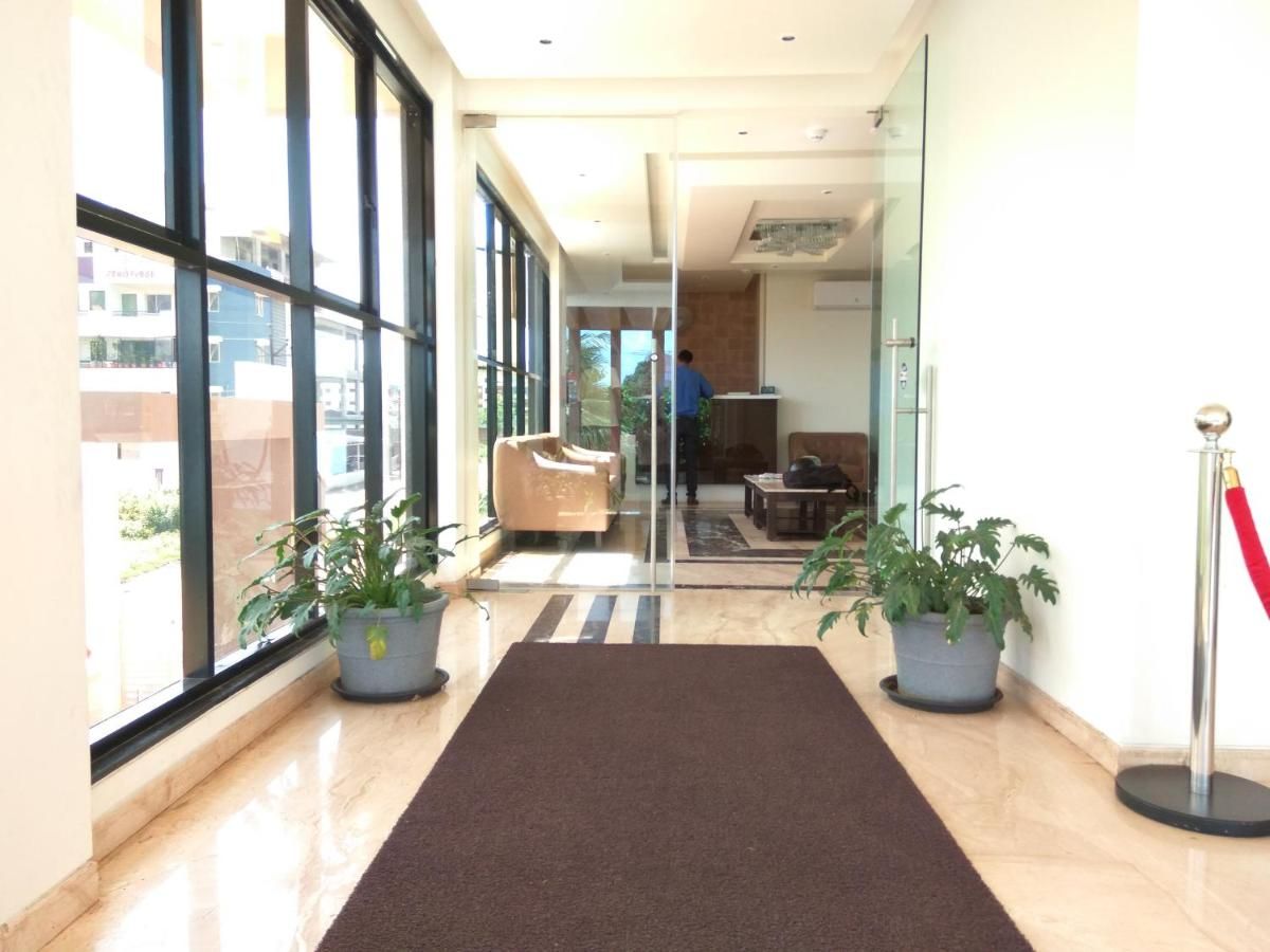 undefined Manasi Pride 5