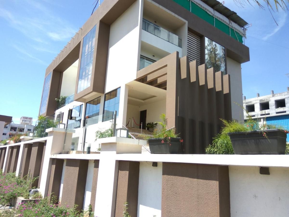 undefined Manasi Pride 8