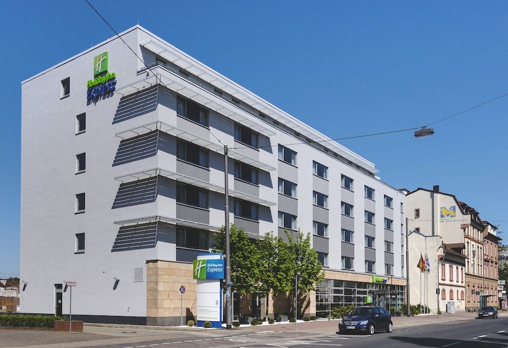 undefined Holiday Inn Express Frankfurt Messe by IHG 4